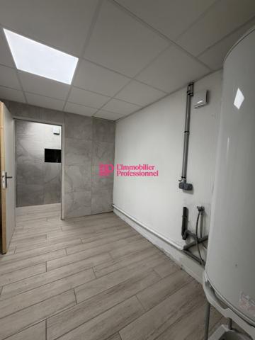 Local d'activité - 885 m² - Caudan zone de Kerpont
