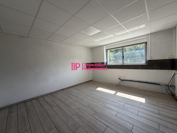 Local d'activité - 885 m² - Caudan zone de Kerpont