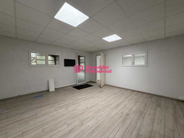 Local d'activité - 885 m² - Caudan zone de Kerpont