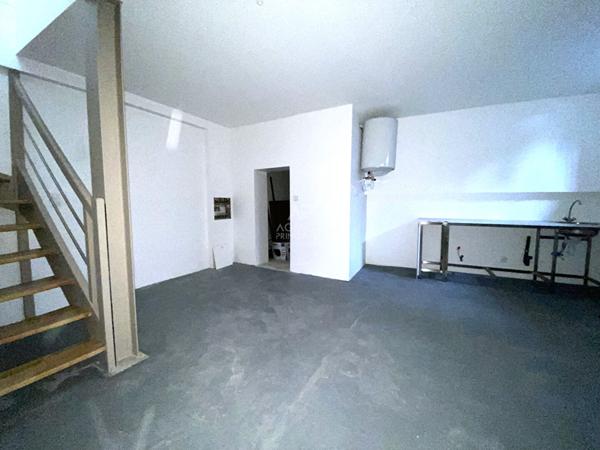 Appartement Nanterre 2 pièce(s) - 39.07 m²-IDEAL PROFESSIONS LIBERALE €310 000 ** - Référence 14855