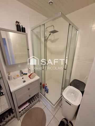 BELLE MAISON DE PLAIN PIED AVEC GRAND TERRAIN