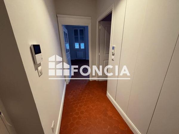 Location Studio 31.4 m² - 2 rue de la pouost Grasse 06130