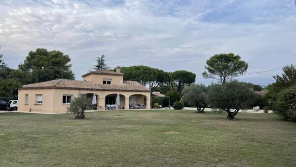 Vente Maison 5 pièces 160 m2 à Mazan