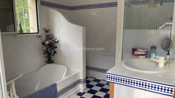 Vente Maison 5 pièces 160 m2 à Mazan