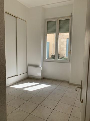 A LOUER A SAINTE BAZEILLE APPARTEMENT  TERRASSE TYPE 3