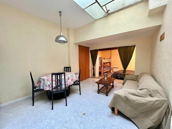 Immeuble à vendre    11 pièces •  Pauillac