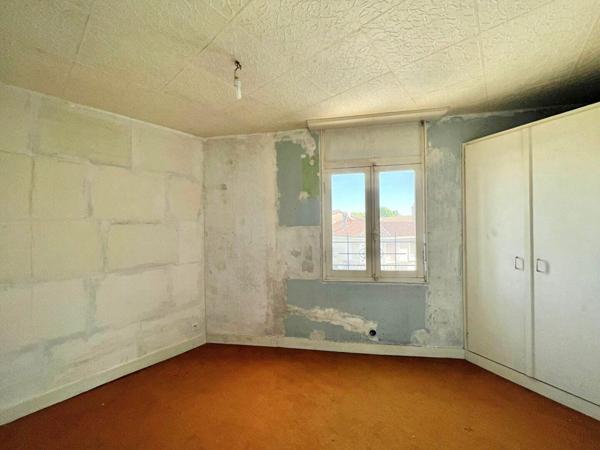 Immeuble à vendre    11 pièces •  Pauillac