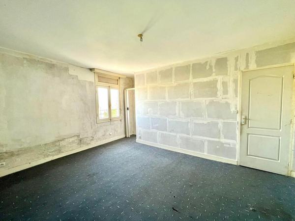 Immeuble à vendre    11 pièces •  Pauillac