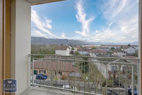 Appartement à vendre 3 pièces 72m² Saint-Marcellin (38160)