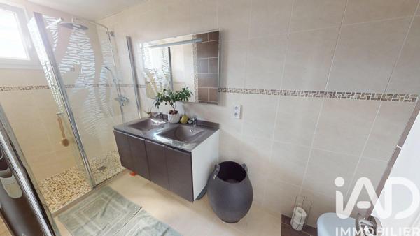 Maison à vendre 4 pièces 82 m² Savigny-le-Temple