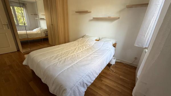 Appartement T2 Villeurbanne proche Grand clément, loggia,cuisine US équipée, copropriété récente, possibilité garage.