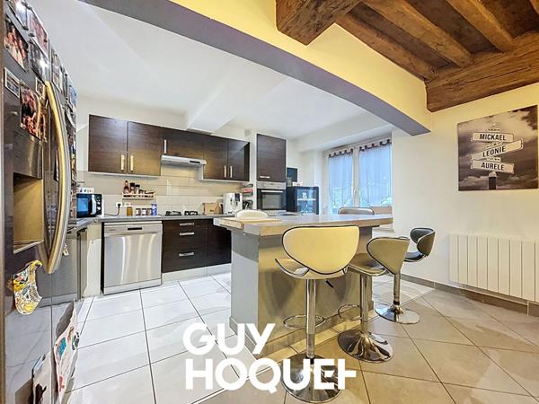 Maison Ancienne avec Cachet 3 Chs + Garage et Cour - 71570 LA CHAPELLE DE GUINCHAY