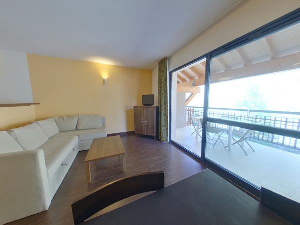 TYPE 3 EN DUPLEX - TERRASSE - PARKING PRIVATIF COUVERT
