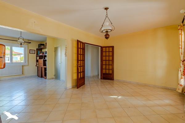 Maison à vendre |                                       Sainte-Eulalie |                                        4 pièces  |  122 m²