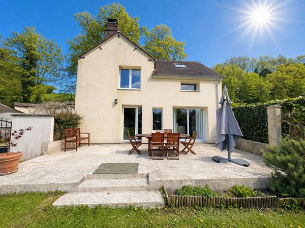 Maison Chaumont En Vexin 5 pièces 110 m2 + terrain de 800 m² environ.