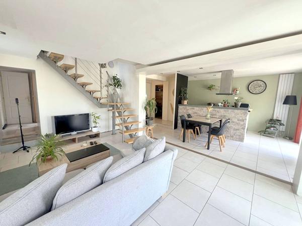 Maison Chaumont En Vexin 5 pièces 110 m2 + terrain de 800 m² environ.
