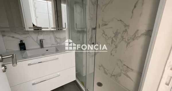 Location Appartement 3 pièces 69.02 m² - Paris 75015