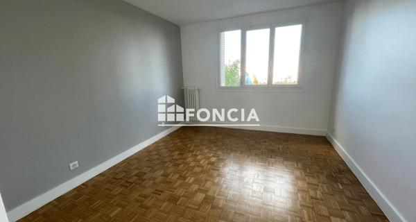 Location Appartement 3 pièces 69.02 m² - Paris 75015
