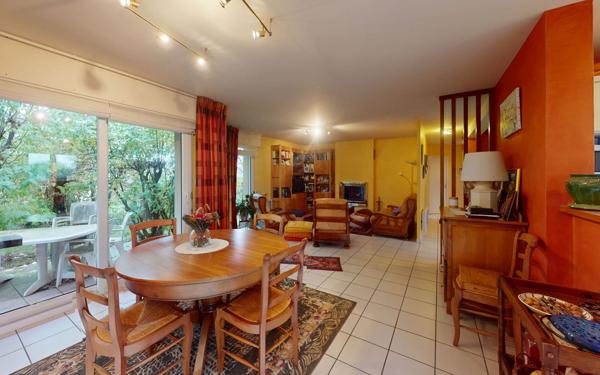 Maison à vendre    5 pièces •  Le Monastère