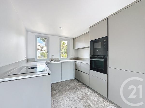 Appartement F4 à vendre  4 pièces - 141 m2 CAGNES SUR MER - 06