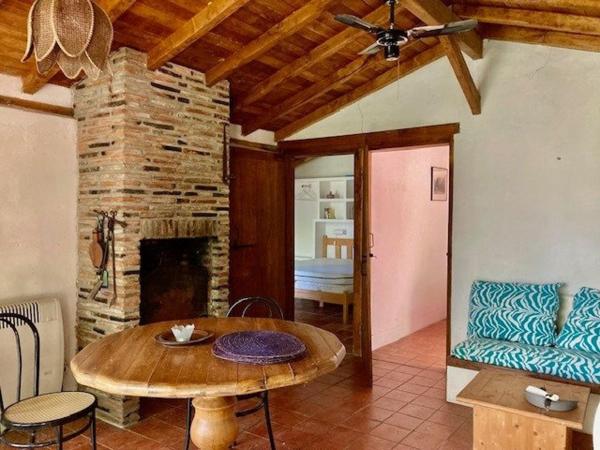 SUPERBE PROPRIETE AVEC GITE ET PISCINE SUR 13554 m2