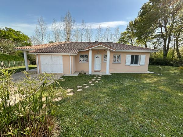 Maison A louer  plain pied 3 chambres jardin clos Pouydesseaux 15min de Mont de Marsan