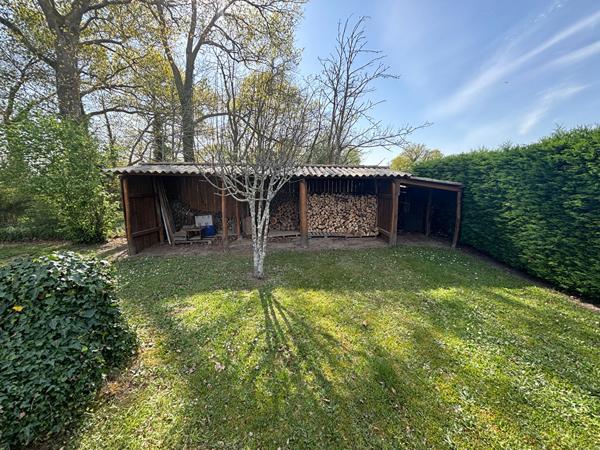 Maison A louer  plain pied 3 chambres jardin clos Pouydesseaux 15min de Mont de Marsan