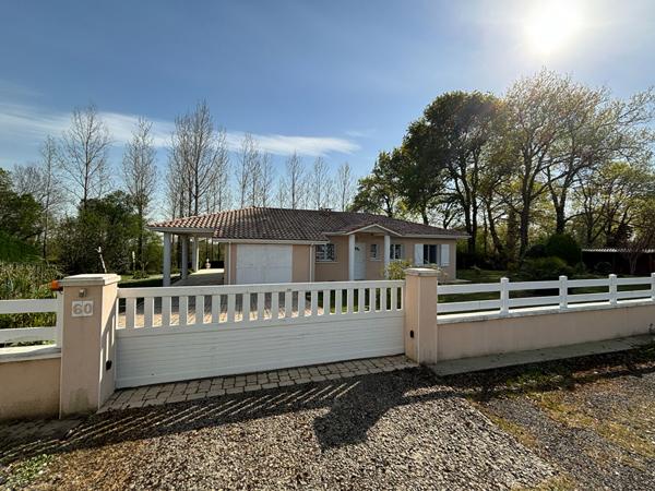 Maison A louer  plain pied 3 chambres jardin clos Pouydesseaux 15min de Mont de Marsan