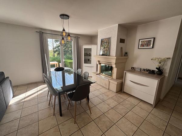 Maison A louer  plain pied 3 chambres jardin clos Pouydesseaux 15min de Mont de Marsan