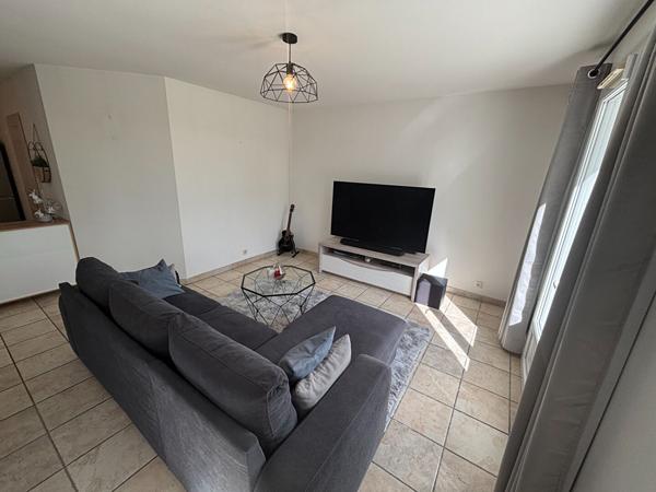 Maison A louer  plain pied 3 chambres jardin clos Pouydesseaux 15min de Mont de Marsan