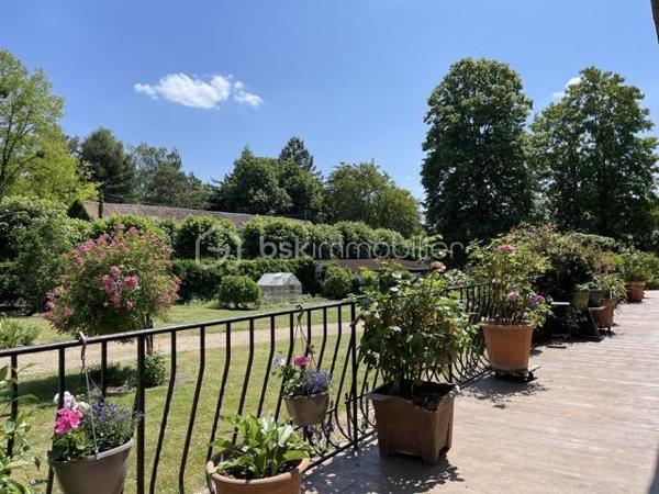 Maison traditionnelle de 263,04 m²