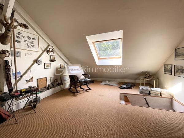 Maison traditionnelle de 263,04 m²