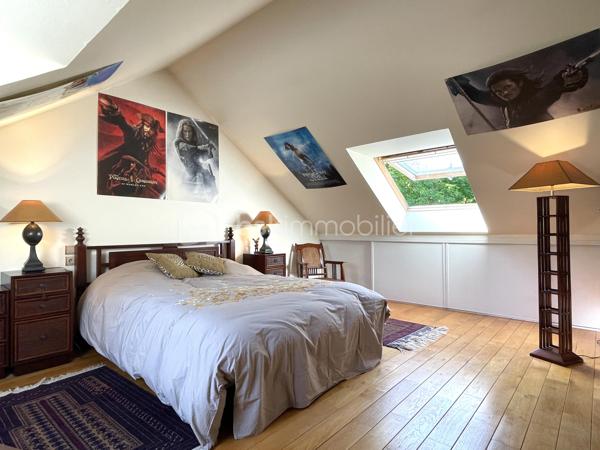 Maison traditionnelle de 263,04 m²