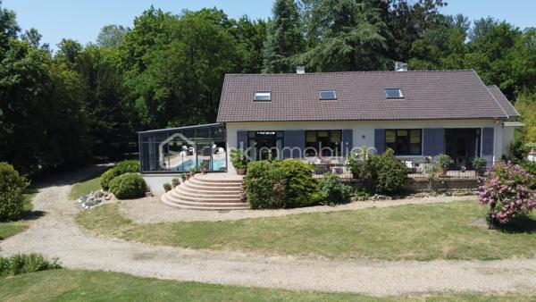 Maison traditionnelle de 263,04 m²