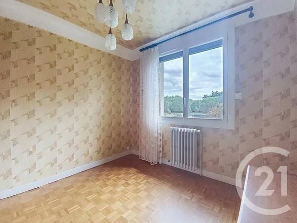 Maison à vendre  6 pièces - 163 m 2   BRESSOLS  - 82