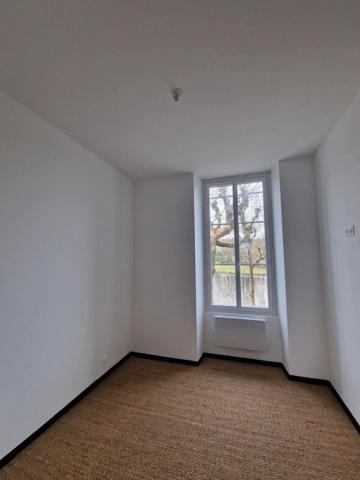 Immeuble de rapport centre ville historique Saint Jean d'Angely