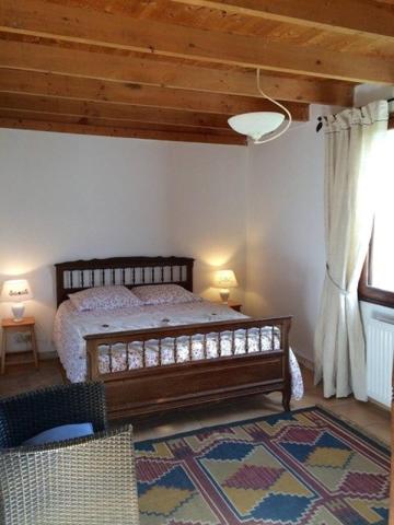 MAISON EN PIERRES SUR TERRAIN DE 4898 M2