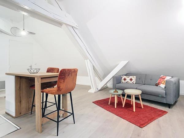 T2 – MEUBLE – 49 m2 – 38200 – VIENNE