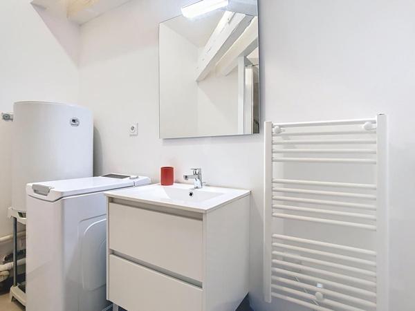 T2 – MEUBLE – 49 m2 – 38200 – VIENNE