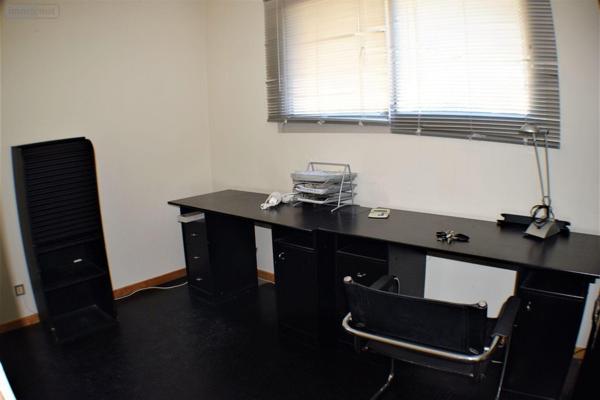 Autres types de maison à vendre à Mouriès dans les Bouches-du-Rhône (13890), ref : 075/119   
CENTRE VILLE