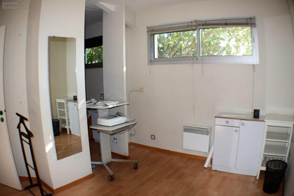 Autres types de maison à vendre à Mouriès dans les Bouches-du-Rhône (13890), ref : 075/119   
CENTRE VILLE