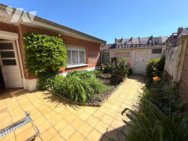 A découvrir chez Notaires Flandres Littoral: Maison 1 mitoyenneté au coeur de Bergues avec gara...