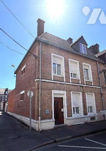 A découvrir chez Notaires Flandres Littoral: Maison 1 mitoyenneté au coeur de Bergues avec gara...