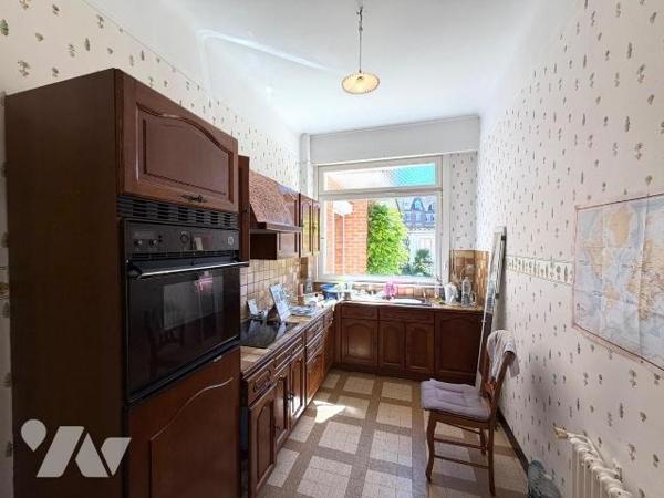 A découvrir chez Notaires Flandres Littoral: Maison 1 mitoyenneté au coeur de Bergues avec gara...