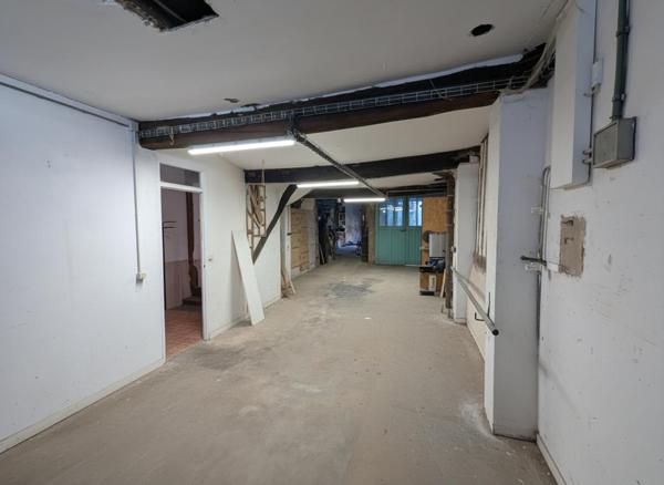 Maison  de ville 4 pièces 85 m2 3 chambres (Fort potentiel)