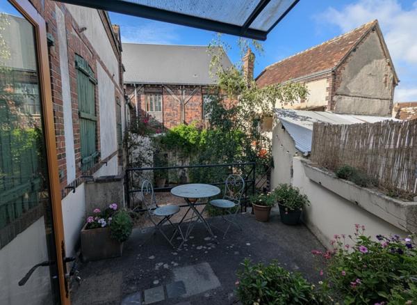 Maison  de ville 4 pièces 85 m2 3 chambres (Fort potentiel)