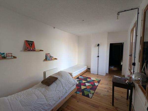 Maison  de ville 4 pièces 85 m2 3 chambres (Fort potentiel)