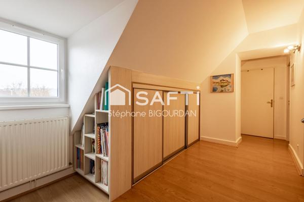 Duplex Ecole-Valentin La Mission : T6, 115m², rénové
