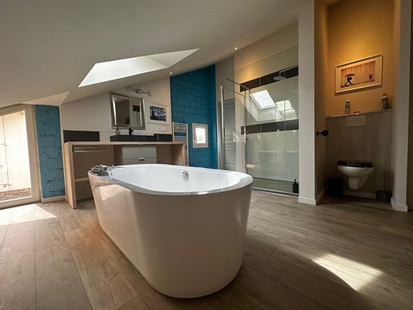 Appartement Lons-Le-Saunier / 4 pièces / 3 chambres / 144.58 m²