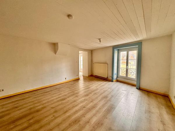 Appartement Lons Le Saunier 1 pièce(s) 50,17 m2